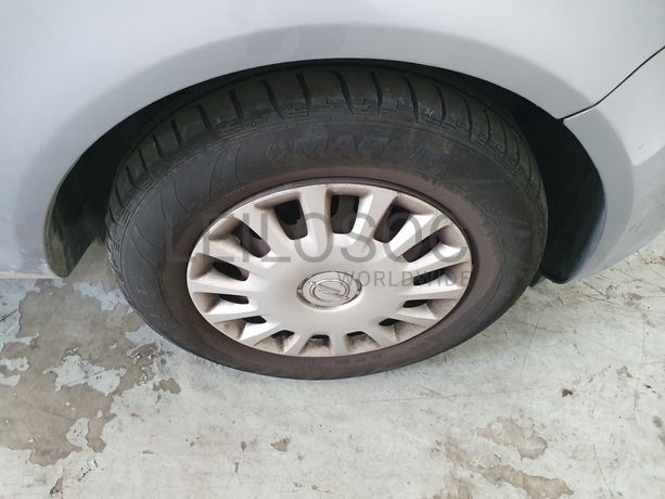 Opel Corsa 1.3 CDTI · Ano 2007