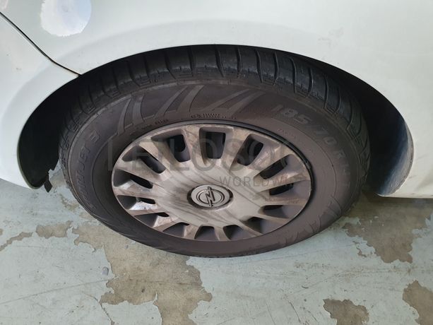 Opel Corsa 1.3 CDTI · Ano 2011