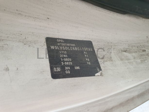 Opel Corsa 1.3 CDTI · Ano 2011