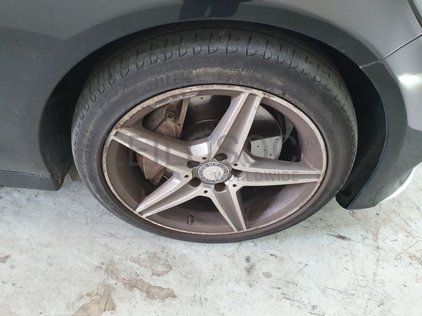 Mercedes-Benz C300 Hybrid · Ano 2015   50-PO-32