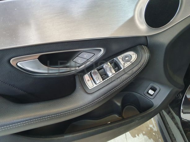 Mercedes-Benz C300 Hybrid · Ano 2015   50-PO-32