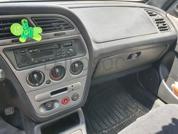 Peugeot 306 · Ano 2001