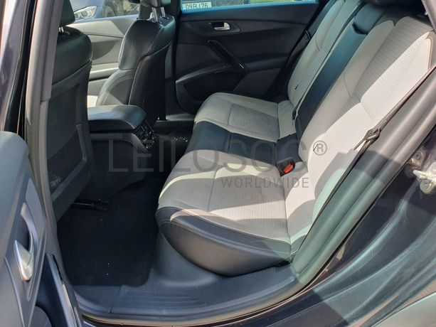 Peugeot 508 Hybrid · Ano 2012