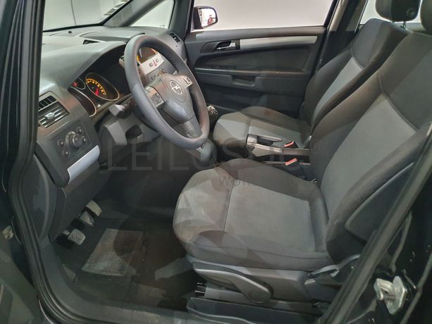 Opel Zafira · Ano 2006