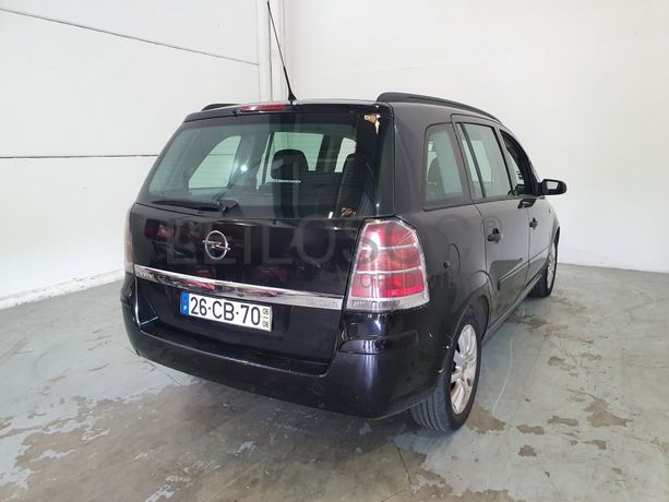 Opel Zafira · Ano 2006