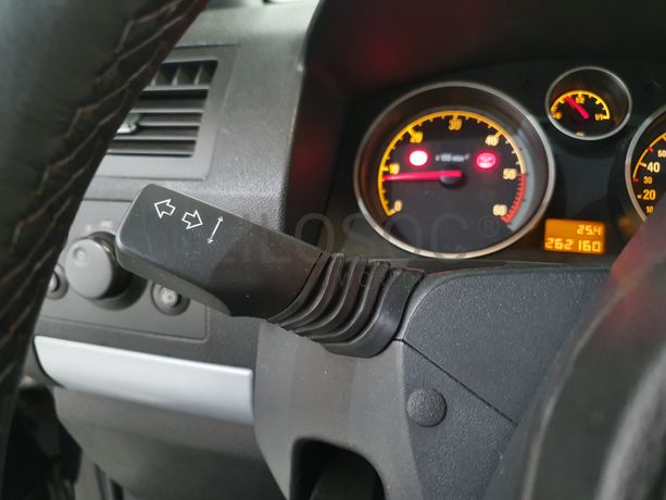 Opel Zafira · Ano 2006