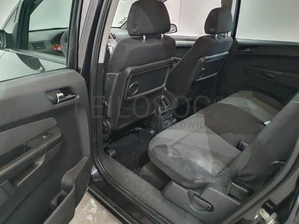 Opel Zafira · Ano 2006