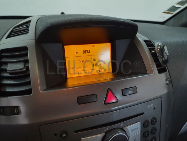 Opel Zafira · Ano 2006