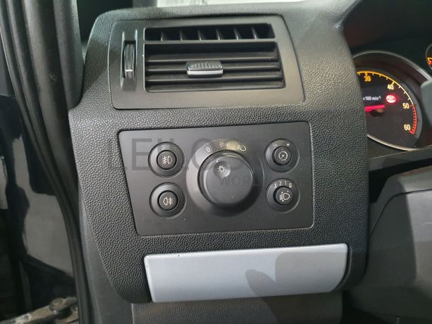 Opel Zafira · Ano 2006