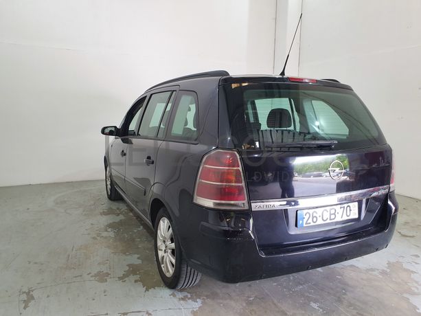 Opel Zafira · Ano 2006