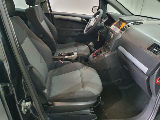 Opel Zafira · Ano 2006