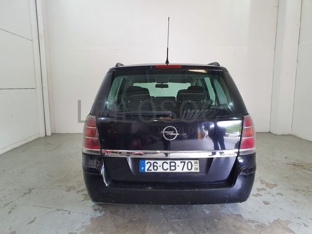 Opel Zafira · Ano 2006