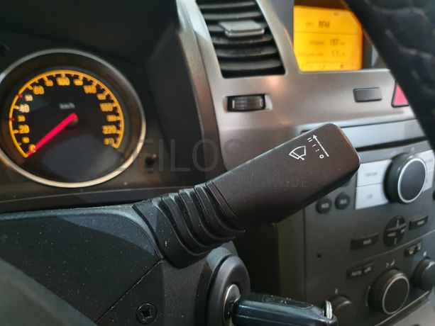 Opel Zafira · Ano 2006