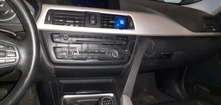 BMW 318D · Ano 2014