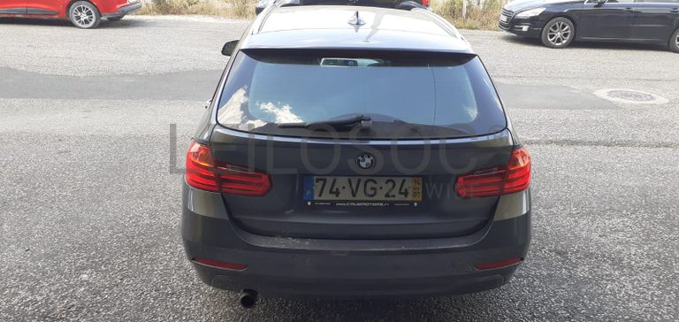 BMW 318D · Ano 2014
