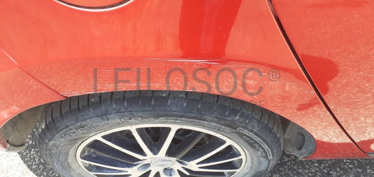 Renault Clio 1.5 DCI · Ano 2014