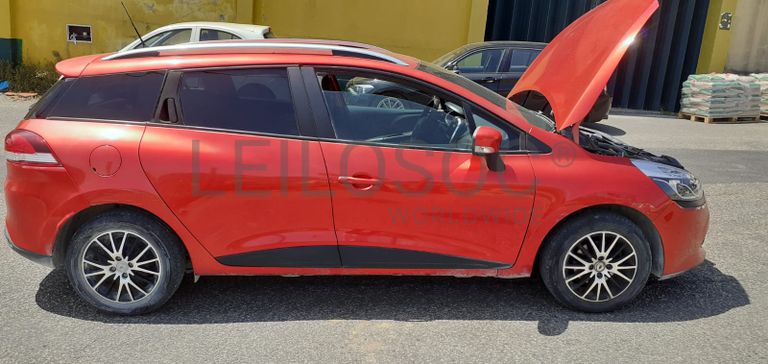 Renault Clio 1.5 DCI · Ano 2014