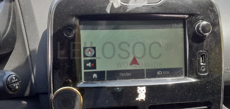 Renault Clio 1.5 DCI · Ano 2014