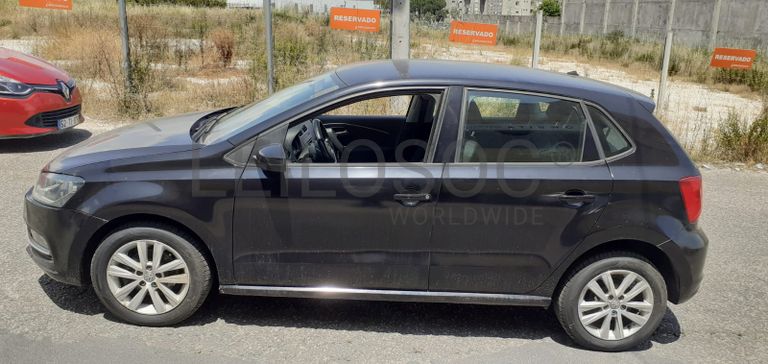 Volkswagen Polo 1.0 · Ano 2015