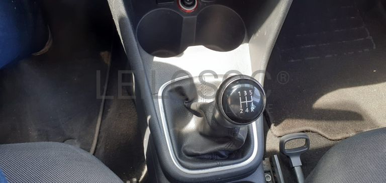 Volkswagen Polo 1.0 · Ano 2015