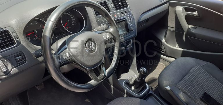 Volkswagen Polo 1.0 · Ano 2015