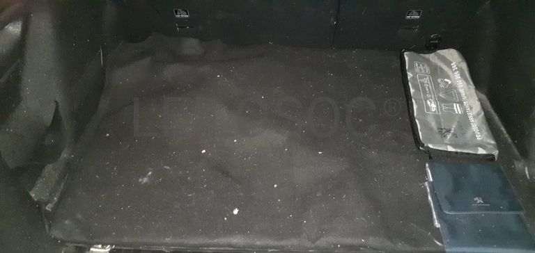 Peugeot 2008 1.6 HDI · Ano 2018