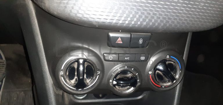 Peugeot 2008 1.6 HDI · Ano 2018