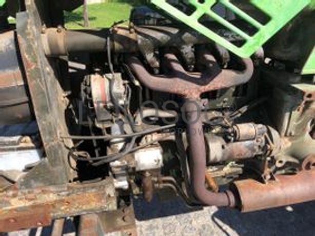 Trator Agrícola Deutz D-6086 · Misturadora Gilioli