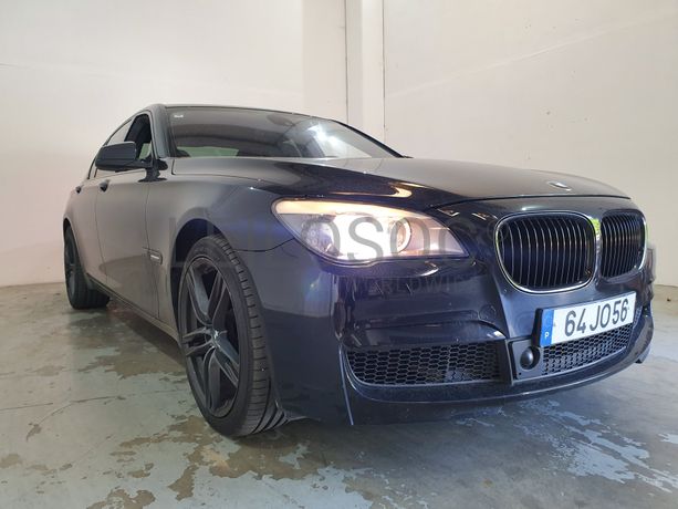 BMW 740D · Ano 2010