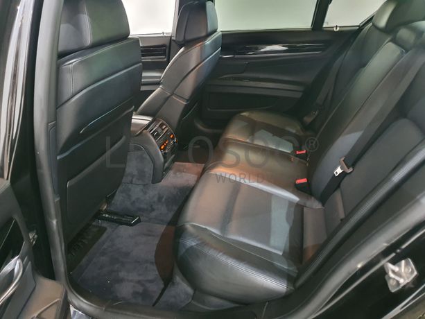 BMW 740D · Ano 2010