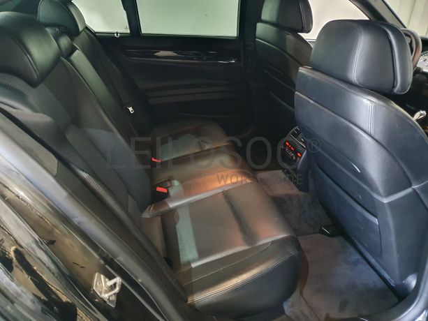 BMW 740D · Ano 2010