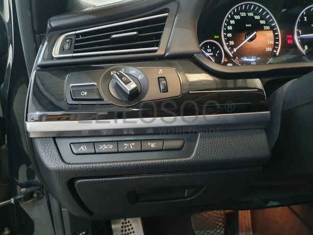 BMW 740D · Ano 2010