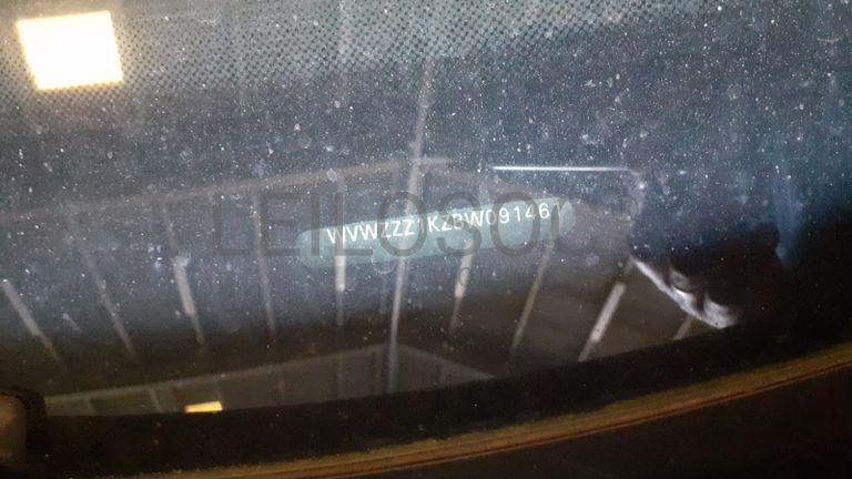 Volkswagen Golf 1.6 TDI · Ano 2010