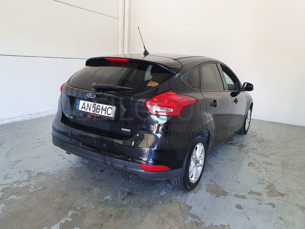 Ford Focus 1.0 · Ano 2017