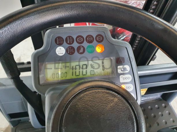 Empilhador Elétrico Boss · Ano 2005