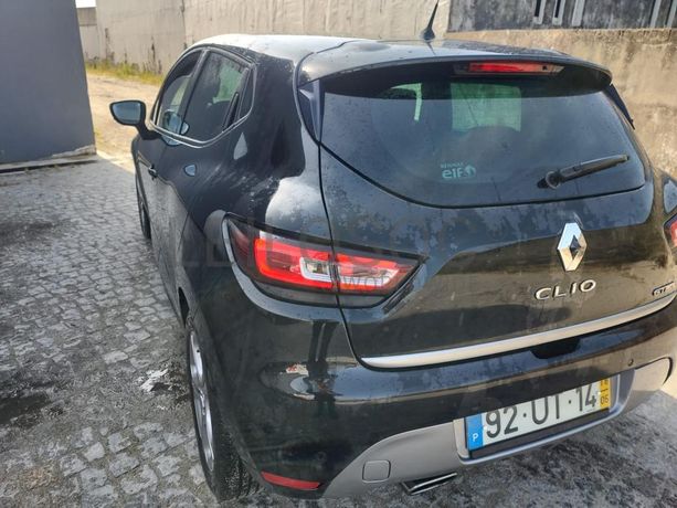 Renault Clio · Ano 2018  92-UT-14