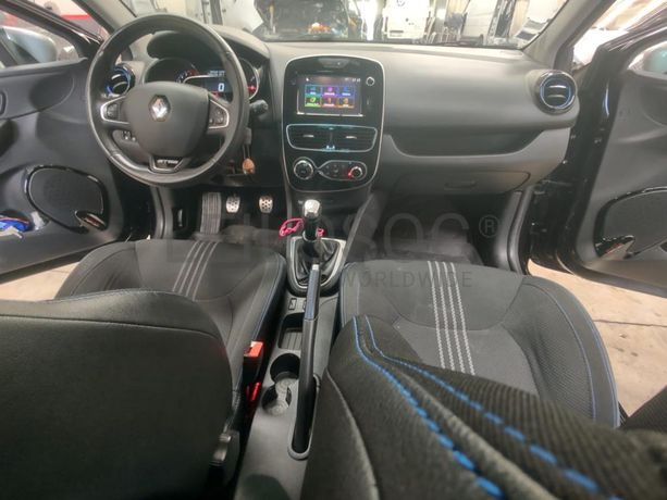 Renault Clio · Ano 2018  92-UT-14
