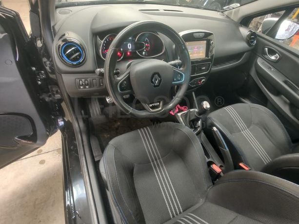 Renault Clio · Ano 2018  92-UT-14