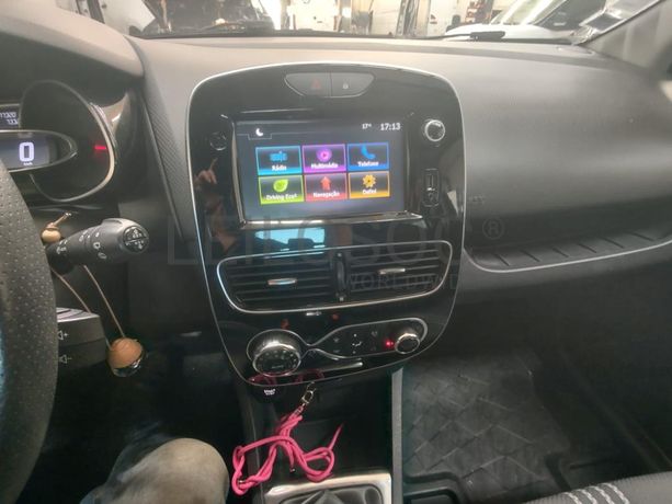 Renault Clio · Ano 2018  92-UT-14