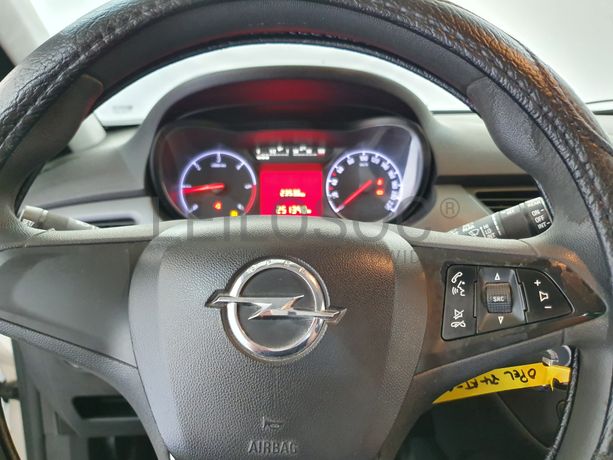 Opel Corsa · Ano 2016