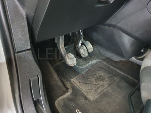 Opel Combo · Ano 2020