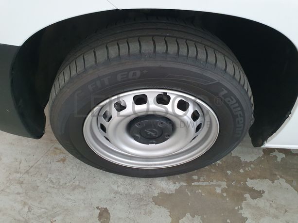 Opel Combo · Ano 2020