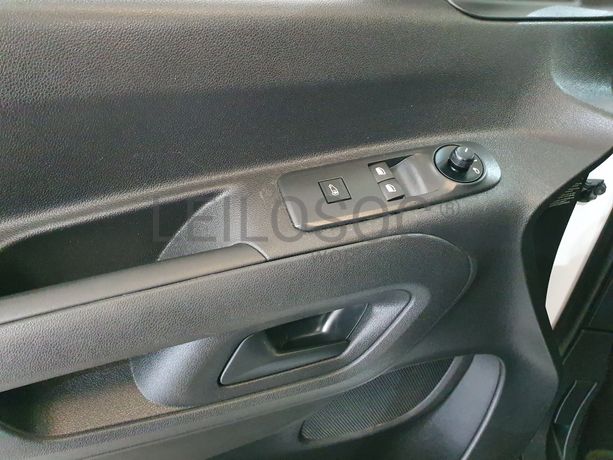 Opel Combo · Ano 2020