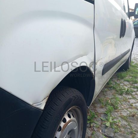 Artigo de Desporto · Equipamento Diverso · Veículo Ligeiro de Mercadorias