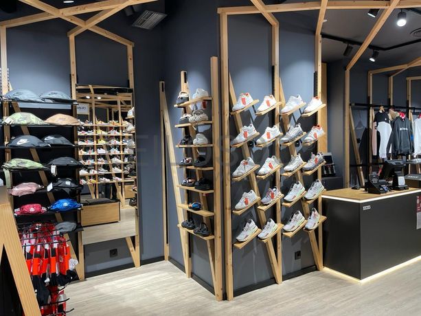 Artigo de Desporto · Equipamento Diverso · Veículo Ligeiro de Mercadorias