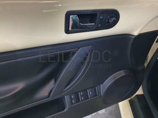 Volkswagen New Beetle Cabriolet 1.4 · Ano 2007