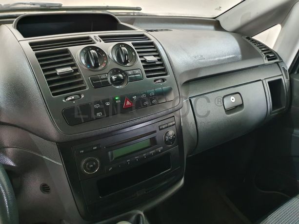 Mercedes-Benz Vito · Ano 2011