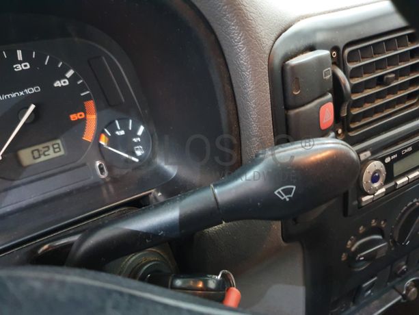 Volkswagen Caddy 1.9 SDI · Ano 2003