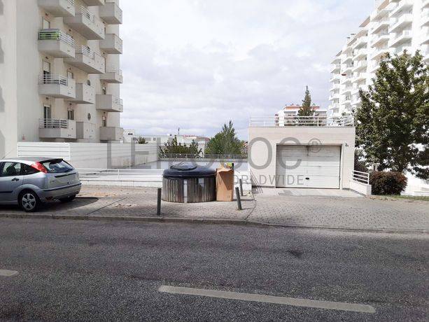 Apartamento T4 · Alfragide, Amadora