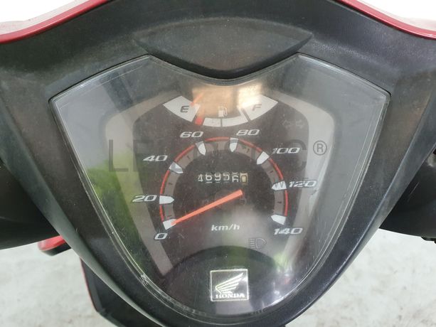 Motociclo Honda Vision NSC 110 · Ano 2013